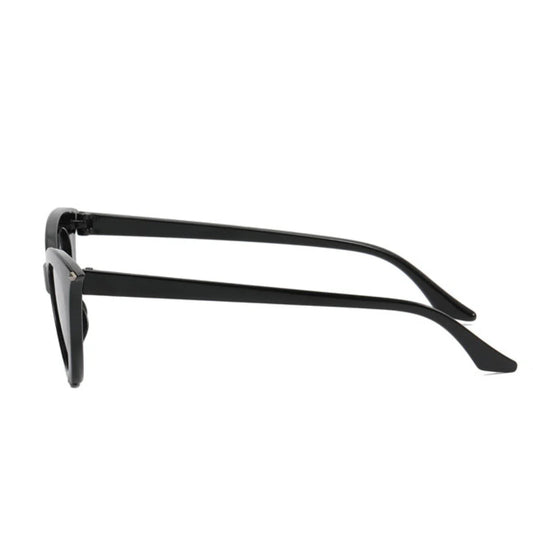 Eyedigo black cat-eye stylish sunglasses.