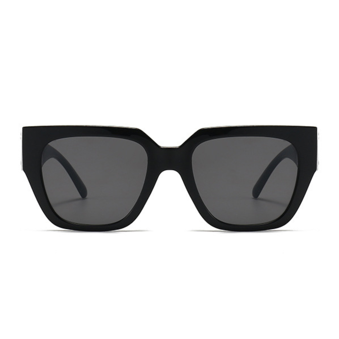 Eyedigo black x Grey oversized square sunglasses - E09 0027 1-model