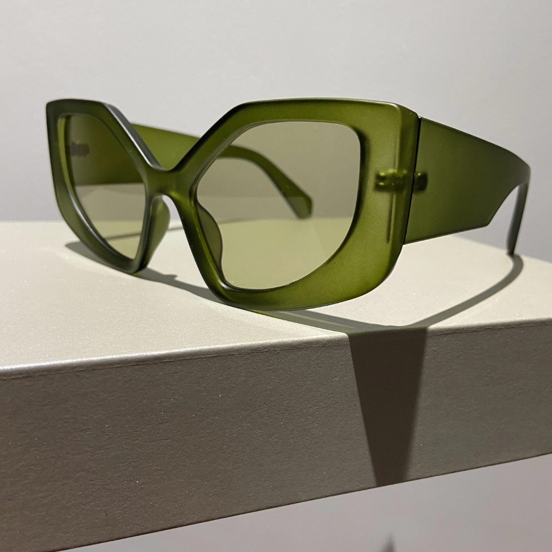EyedigoGreen X GreenOversized geometric Power Sunglasses -Oversize- E09-0034 2