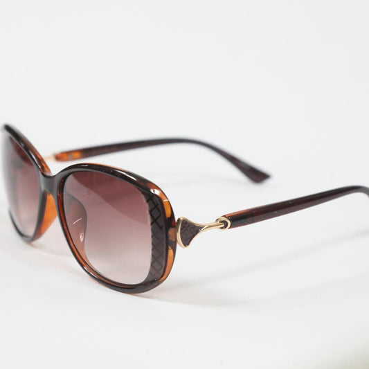 eyedigo-cat-eye-Stylish sunslasses-gradient-brown-brown-velvet-front-S09-0011 1