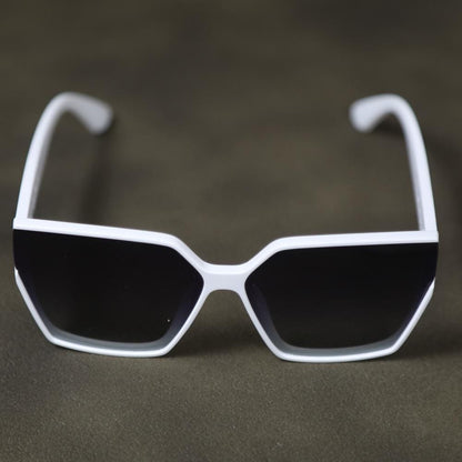 eyedigo-oversize-Stylish sunslasses-black-white-blaze-front-S10-0021 5