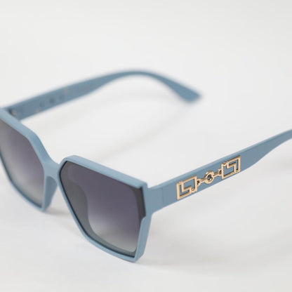 eyedigo-oversize-Stylish sunslasses-gradient-black-light-blue-blaze-front-S10-0021 3
