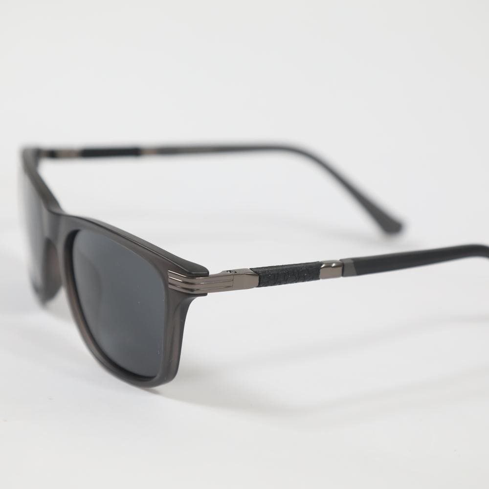 eyedigo-wayfarer-Stylish sunglasses-black-clear-grey-drift-front-S10-0018 3