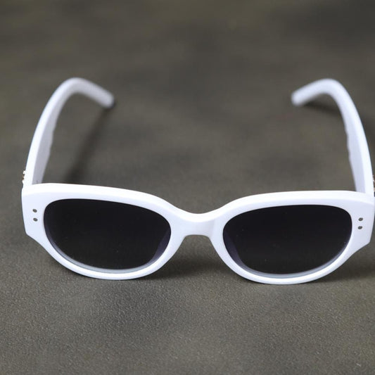 eyedigo-wayfarer-Stylish sunglasses-black-white-shadow-front-S10-0022 5