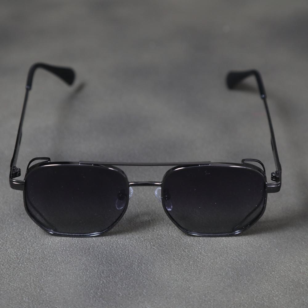 eyedigo-wayfarer-Stylish sunglasses-gradient-black-black-sail-side-S10-0025 4
