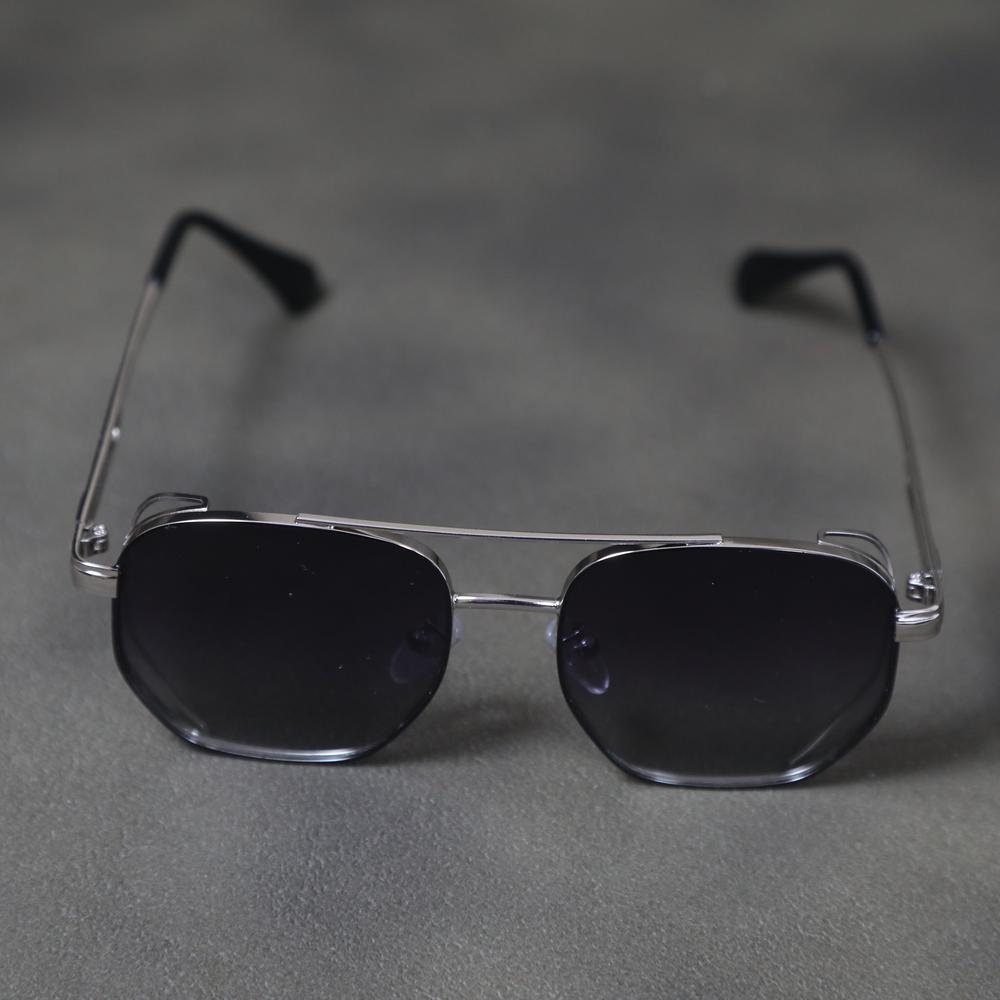 eyedigo-wayfarer-Stylish sunglasses-gradient-black-silver-sail-side-S10-0025 3