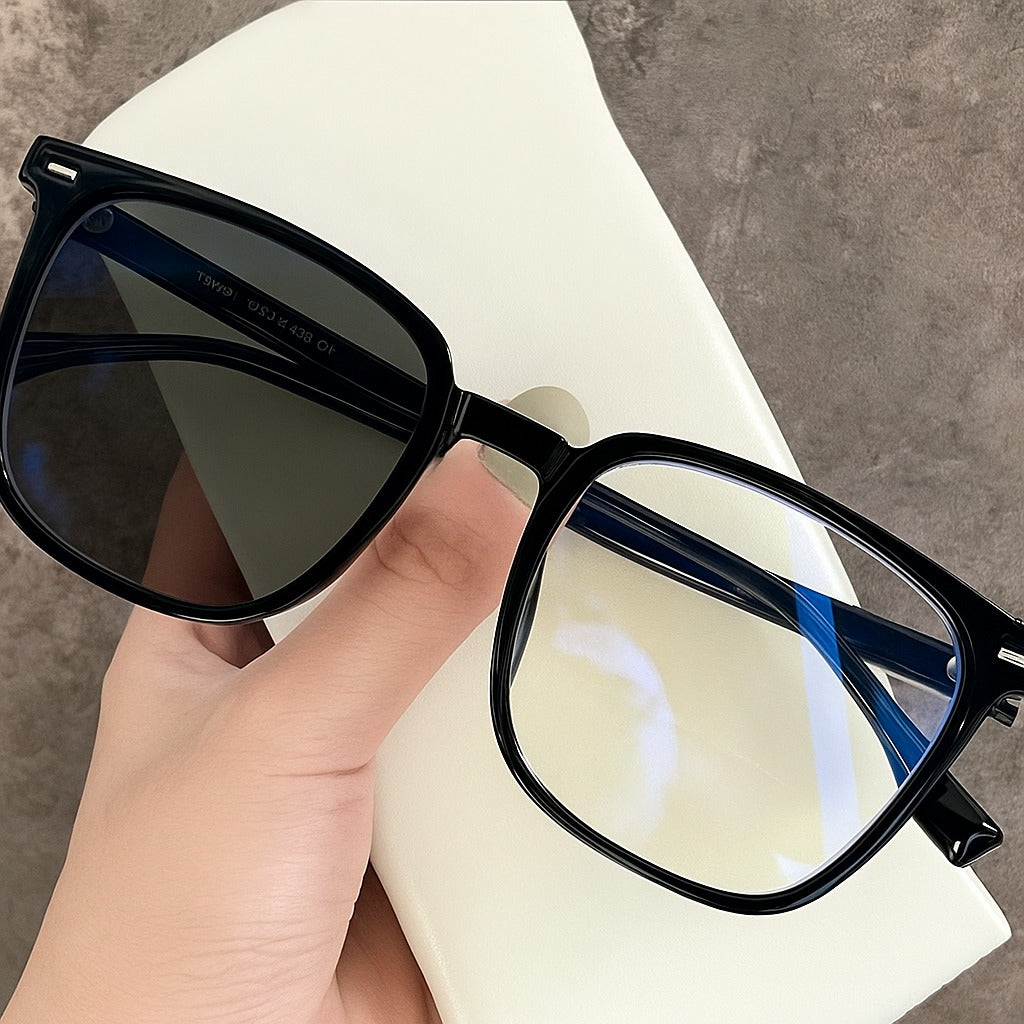 Eyedigo clear to black photochromic X black oversize stylish sunglasses